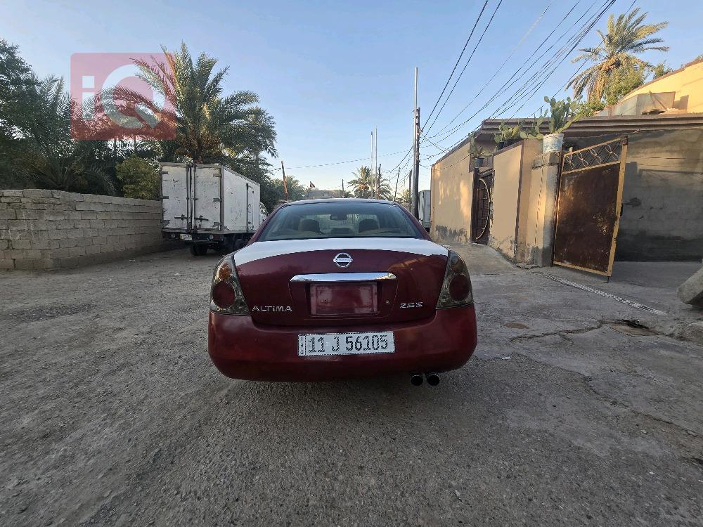 نیسان ئەلتیما